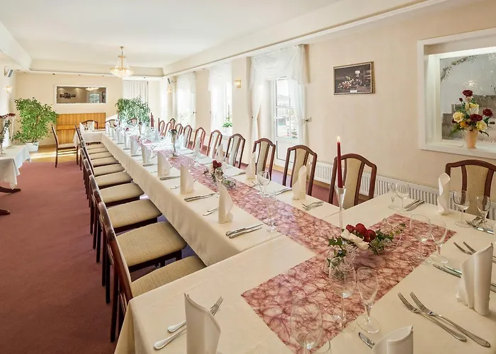 מלון Rabennest 3*